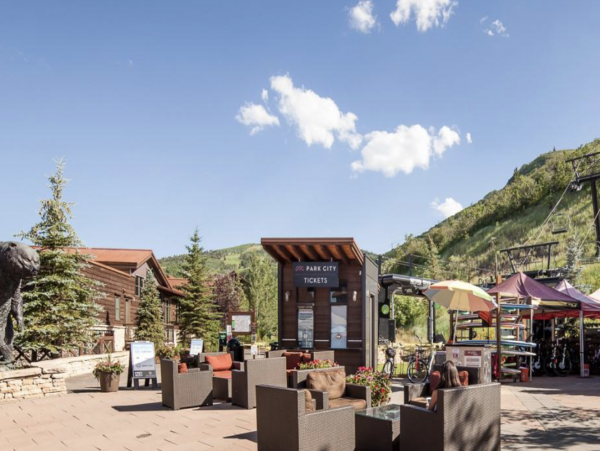 Silver Star Ski in Ski out and shuttle to Park City